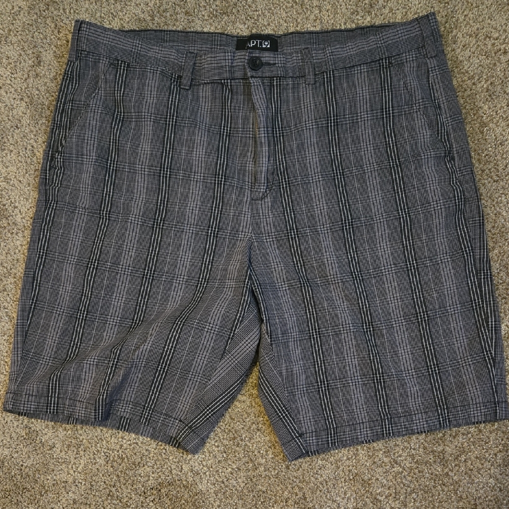 Apt. 9 Gray Flat Front Shorts